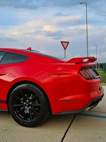 Ford Mustang 5.0 GT V8 - 9