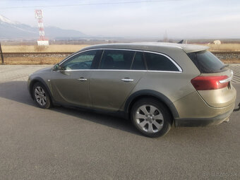 Opel Insignia Country Tourer 4x4 - 9