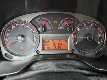 Fiat linea 1,4 benzín 2012 . 161000km - 9