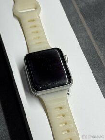 Apple Watch series 3 - 38mm - 9