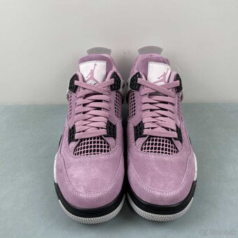 NIKE AIR JORDAN 4 ORCHID - 9