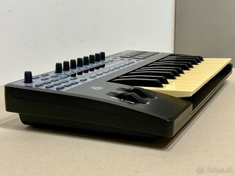 NOVATION ReMOTE 25 SL Compakt …. MIDI klávesnica - 9