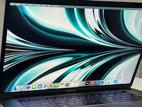 MacBook Pro 15-palcový (2018) 32GB / 512GB Silver - 9