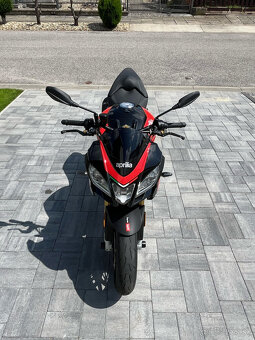 Aprilia TUONO V4 1100 RR - 9