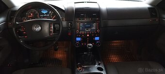 Volkswagen Touareg 3,0 TDI manuál 4x4 - 9