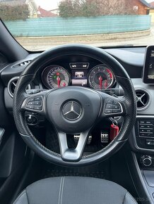 Mercedes-Benz CLA 180 Shooting Brake 7G Tronic - 9