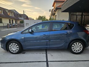 Opel ASTRA J  1.4  80.000km - 9