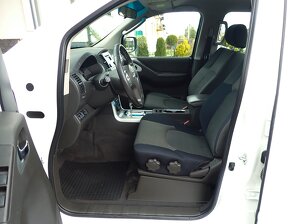 NISSAN NAVARA 2.5Dci 140kW 2014 ZADNA UZAVIERKA , AUTOMAT - 9