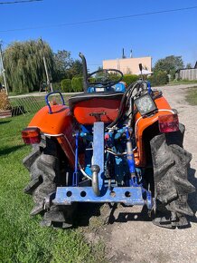 Kubota L2000 DT 4x4 - 9