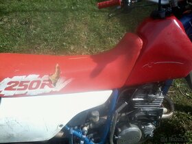 Honda xr 250r - 9