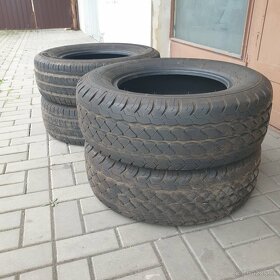 235/65 r16c - 9