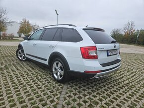 Škoda Octavia Scout 2.0TDI DSG - 9