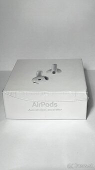 AirPods 4 - 9