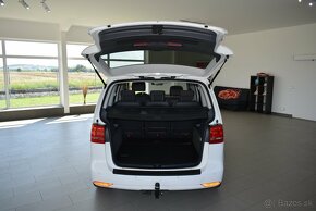 Volkswagen Touran 2,0 TDI, Highline,DSG,navigace - 9