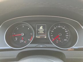 Passat R-Line 4motion 190K DSG7 fl b8.5 IQ LED - ODPOČET DPH - 9