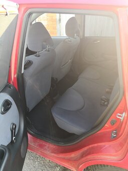 HONDA JAZZ 1.4 / 2005 - 9