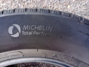 zimné pneumatiky 265/60r18- 2ks Michelin - 5.13 mm - 40€ - 9