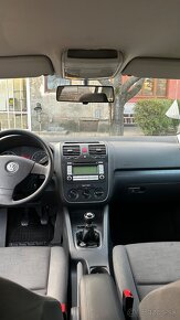 VW Golf 5 - 9