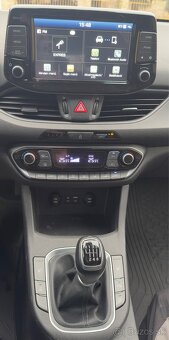 Hyundai i30 T-GDI - 9