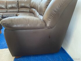 Luxusný kožený gauč s taburetom prestížnej značky pohjanmaan - 9