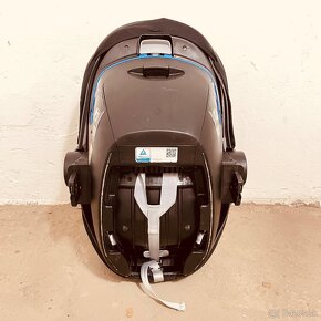 Britax Römer baby-safe2 i-size autosedačka so základňou - 9