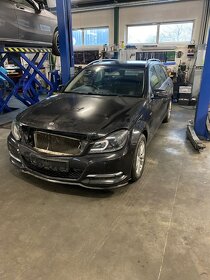 Rozpredam Mercedes c220cdi  w204 facelift - 9