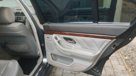 Predam BMW 728i , E38 - 9