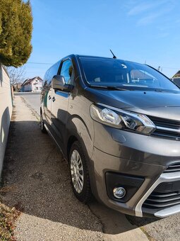 Toyota proace verso 2.0 8 at Family - 9