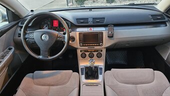 Volkswagen Passat 2.0L TDI 103kw Combi - 9