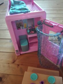 Barbie karavan - 9