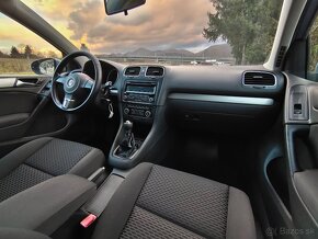 VW Golf VI 1.6 TDi • 2012 • Klima • Tazne • Vyhrievanie - 9