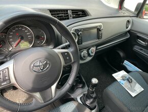 TOYOTA YARIS 3 1,3 VVT-i BENZÍN 100PS 1 MAJITELKA - 9