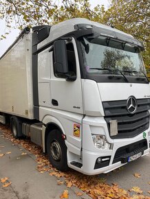 Mercedes Benz Actros - 9