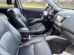 Mitsubishi Outlander 2.2 DI-D 4x4 7miest webasto navi xenon - 9