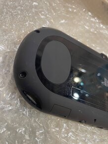 PS VITA PCH-2004 + 4gb karta - 9