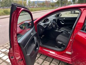 Peugeot 308 1.2 PureTech S&S 130 Style E6d-ISC - 9