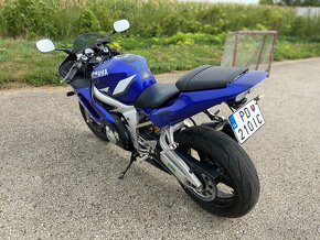 Yamaha R6 - 9