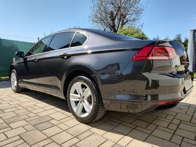 Volkswagen Passat 2.0 TDI  EVO  4Motion DSG - 9