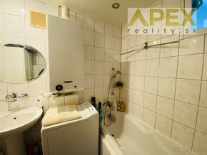 Exkluzívne APEX reality 2i. s balkónom na Nábr. A. Hlinku - 9