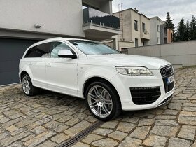 Audi Q7 6.0 TDI V12 - 9