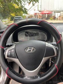 Predám Hyundai i30  1.6 TDI - 9