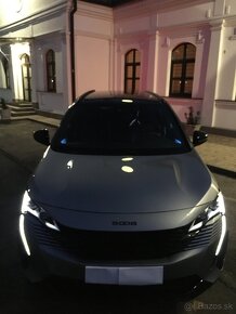 PEUGEOT 5008 Hybrid 136k GT,FULL výbava,NOVÝ stav (13000km) - 9